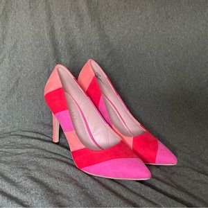 Salmon red and pink striped heels